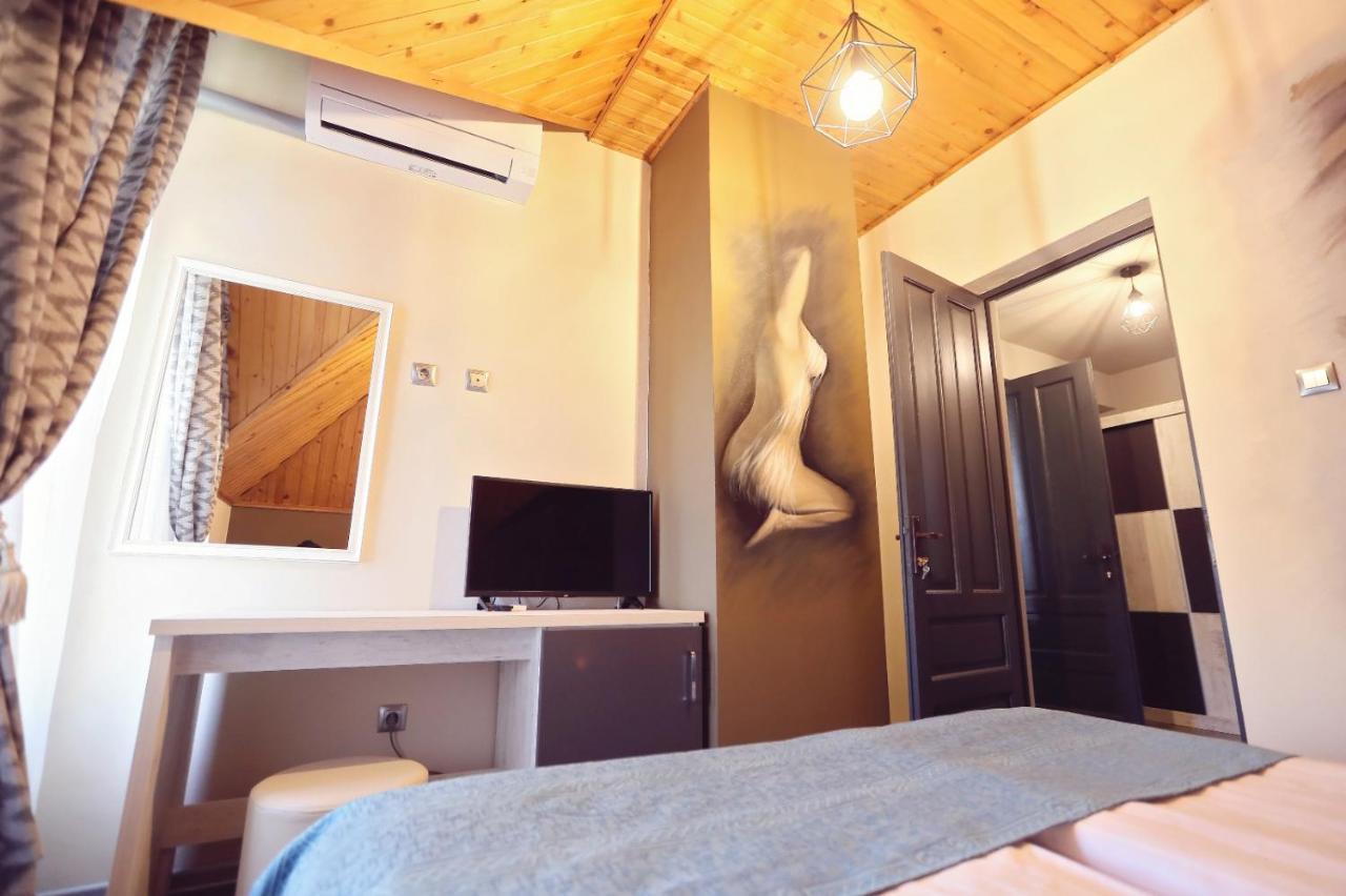 Dezire Guesthouse Беїле-Уну-Май Екстер'єр фото