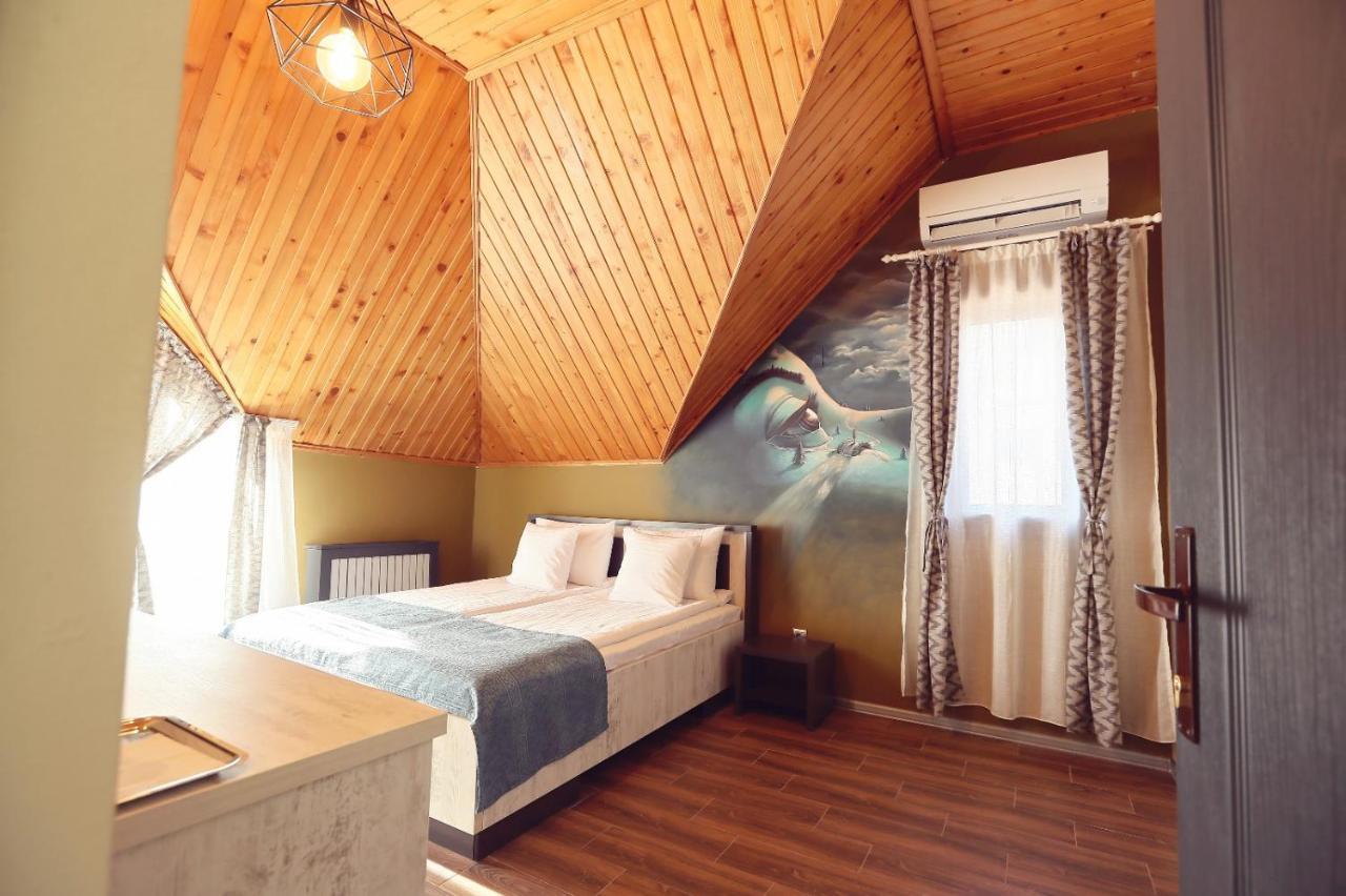 Dezire Guesthouse Беїле-Уну-Май Екстер'єр фото