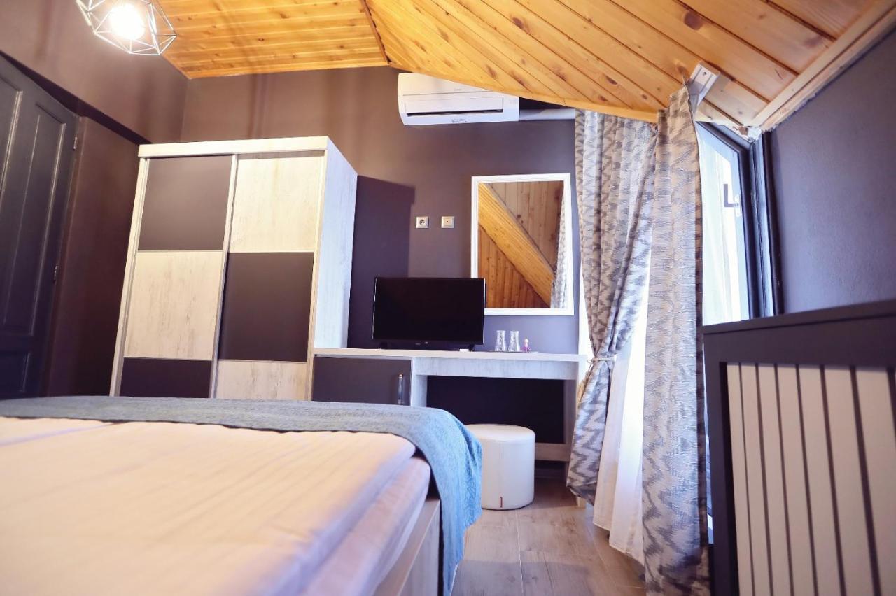 Dezire Guesthouse Беїле-Уну-Май Екстер'єр фото